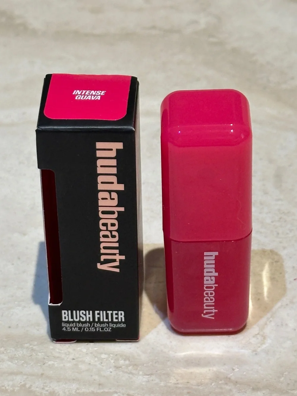 HUDA BEAUTY Blush Filter Soft Glow Liquid Blush Intense Guava